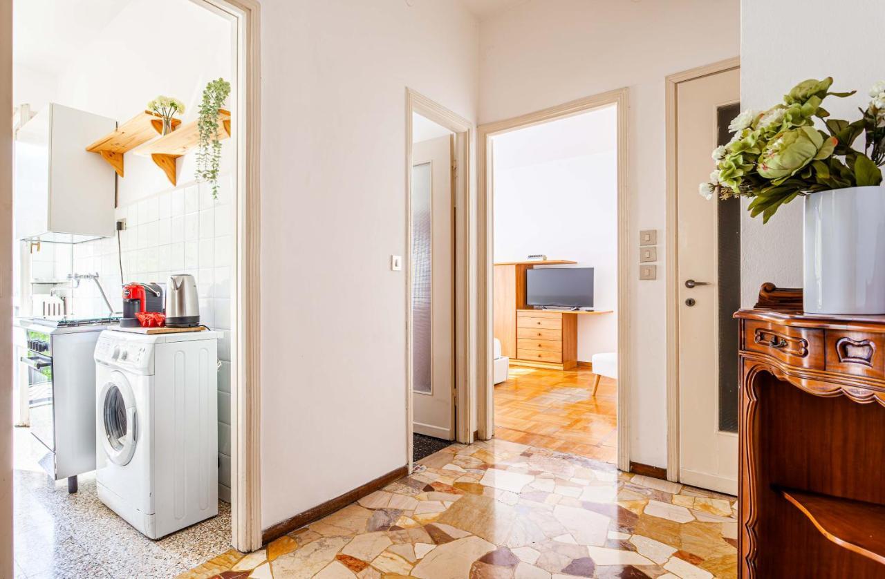 Apartamento Cozy Cityscape - Quartiere Ortica Milán Exterior foto