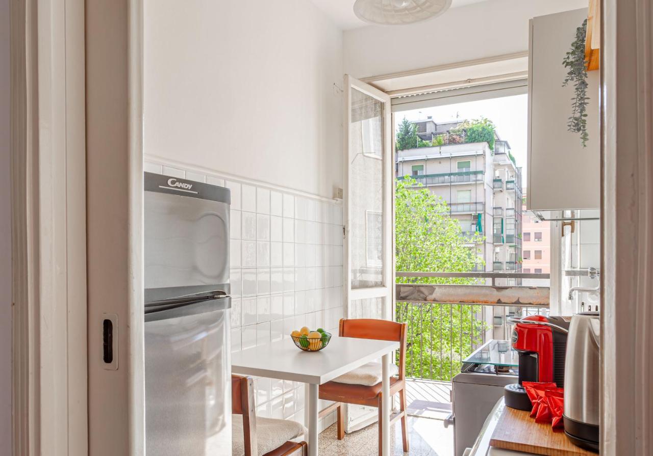Apartamento Cozy Cityscape - Quartiere Ortica Milán Exterior foto